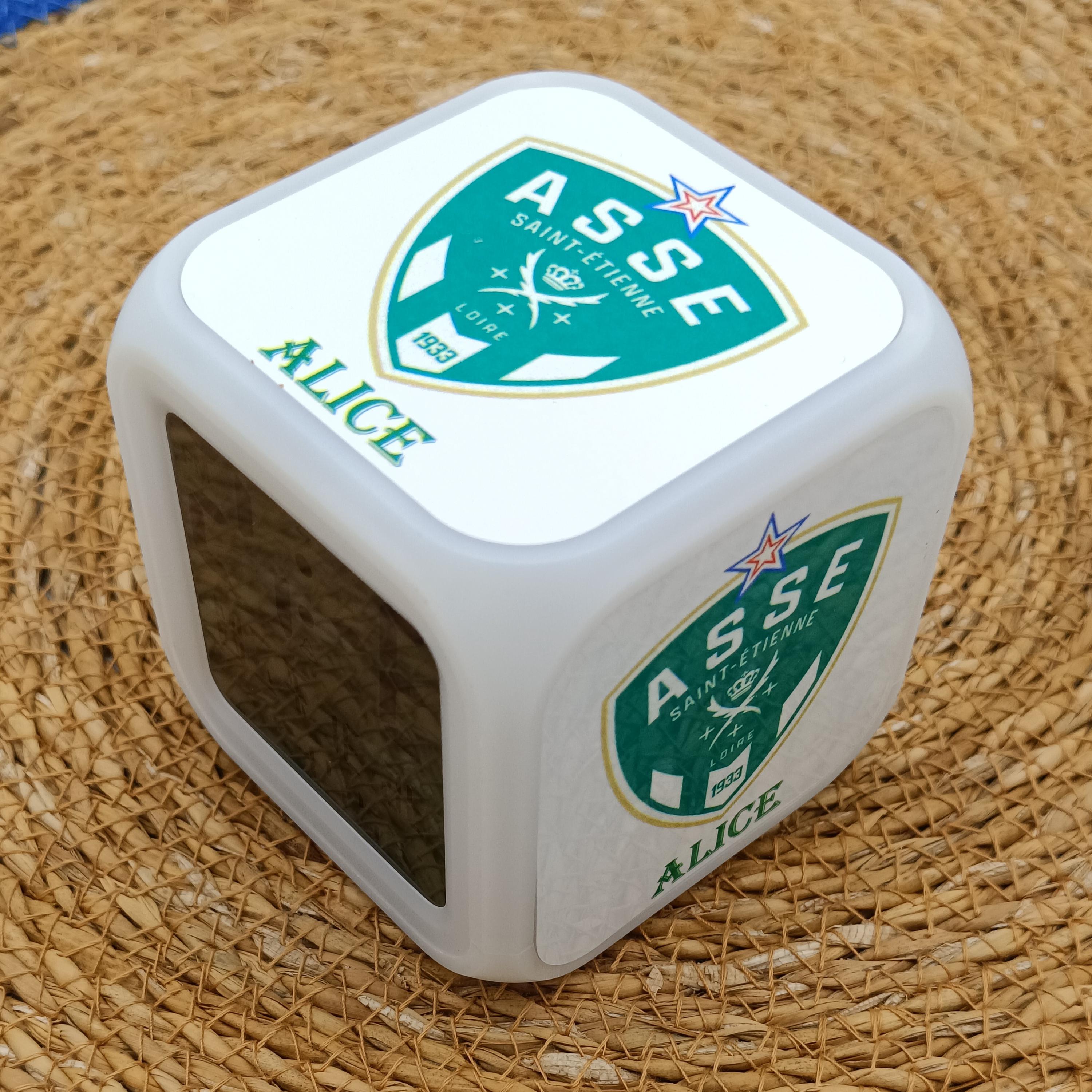 L'un de ces trois logos sera le nouveau de l'ASSE | IF Saint-Etienne - le média local qui met les points sur les «if