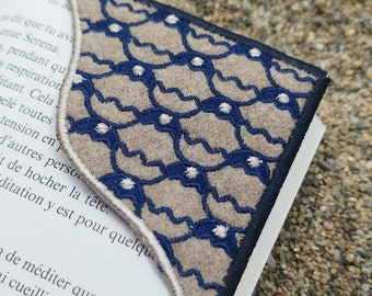 Embroidered Bookmark - All-over squares