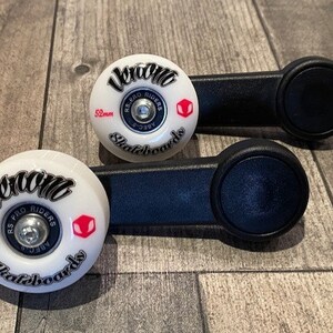 1 x paire de poignées d'enrouleur de patins personnalisées pour Ford Focus MK1 MK2 KA Transit Connect MK 5 6 7 Cadeau (voir la liste des modèles)
