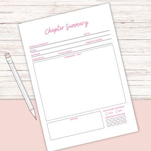Peut inclure: Une feuille blanche de &laquo;&nbsp;Chapter Summary&nbsp;&raquo; avec du texte rose et un crayon. La feuille comprend des champs pour le module, le livre, l'auteur, le chapitre, le titre, la date et les pages &eacute;tudi&eacute;es. Une section pour les notes et la r&eacute;vision est &eacute;galement pr&eacute;sente.