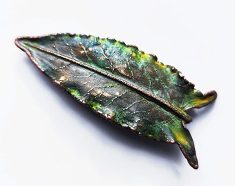 Sorrel leaf green copper brooch, Patinated copper jewelry,  gift for everyone, botanical pattern inspired by nature, one of a kind