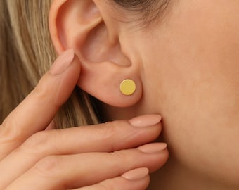 14K Gold Plated 925 Sterling Silver Circle Disc Stud Earrings, Minimal Gold Stud Earrings, Round Disc Earrings, Everyday Jewelry