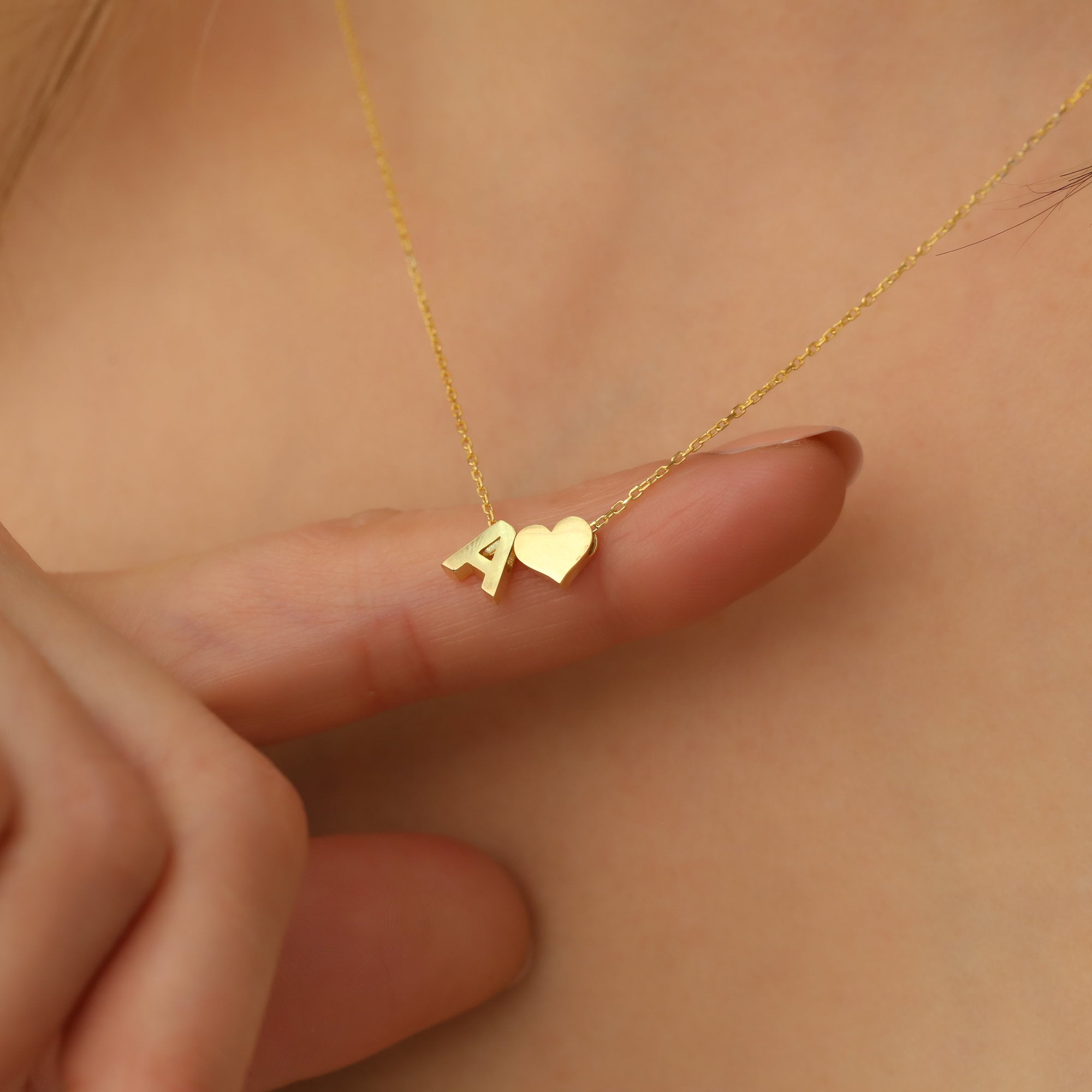 BodyBonita Collana Con Ciondolo A Cuore E Iniziale Personalizzata - Placcata Oro 16K - Delicata