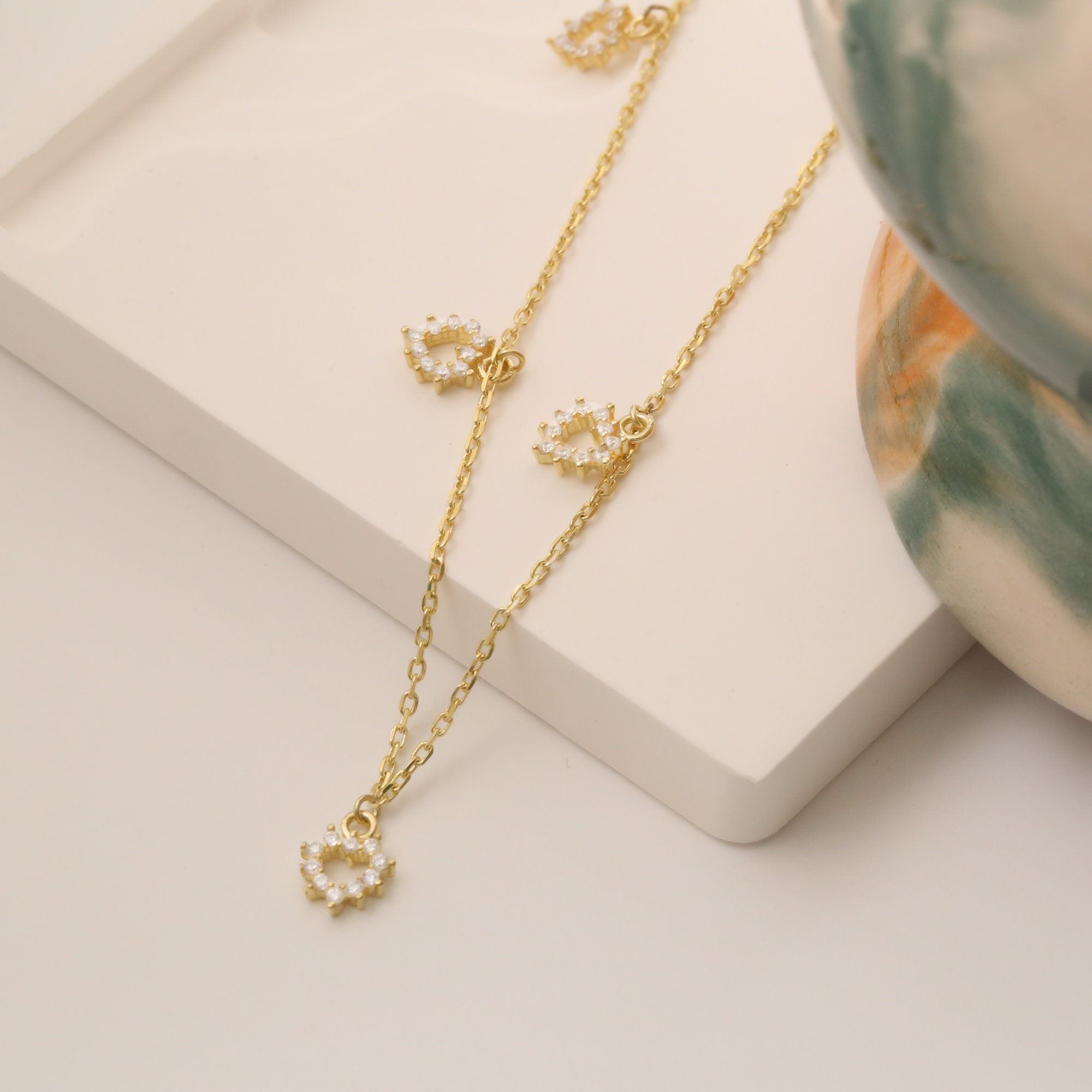 Minimalista Forma Cuore Cubic Zirconia Cz Punta Freccia Collana