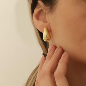 Teardrop Shaped Dome Stud Earrings, 14K Gold Tiny Stud Earrings, Everyday Earrings, Gold Dome Earrings, Dupe Earrings, Valentine&#39;s day gift