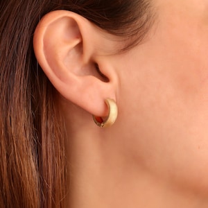 14k Gold Huggie Matte Hoop Earrings, Textured Brushed Finish Hoops Earrings, Thin Gold Huggie Hoop Earrings, Dainty Gold Earring