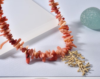 14K guldpläterat korallhalsband, halsband med naturliga korallflisor, uttalandehalsband med röda ädelstenar, bohemiska sommarsmycken, unik present till henne