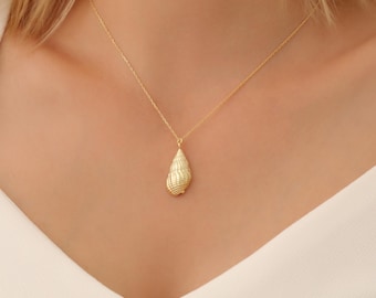 Collana con conchiglia in oro 14k, collana con ciondolo a conchiglia, gioielli ispirati all'oceano, collana da spiaggia minimalista