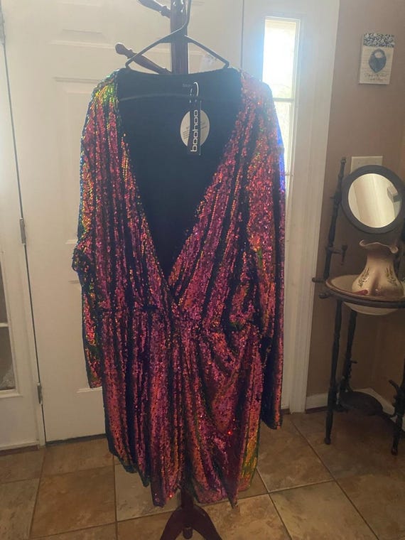 Women's Boohoo Plus Sequin faux wrap Dress 28