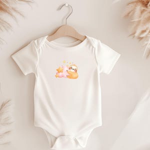 Newborn gift ideas | unique baby gift | pregnancy announcement | baby gift