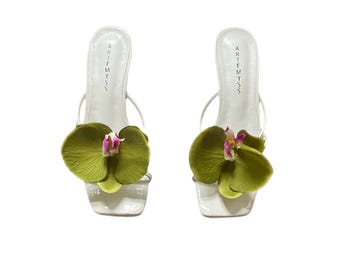 Vivian Olivgrün Real Touch Orchidee Blume Heels