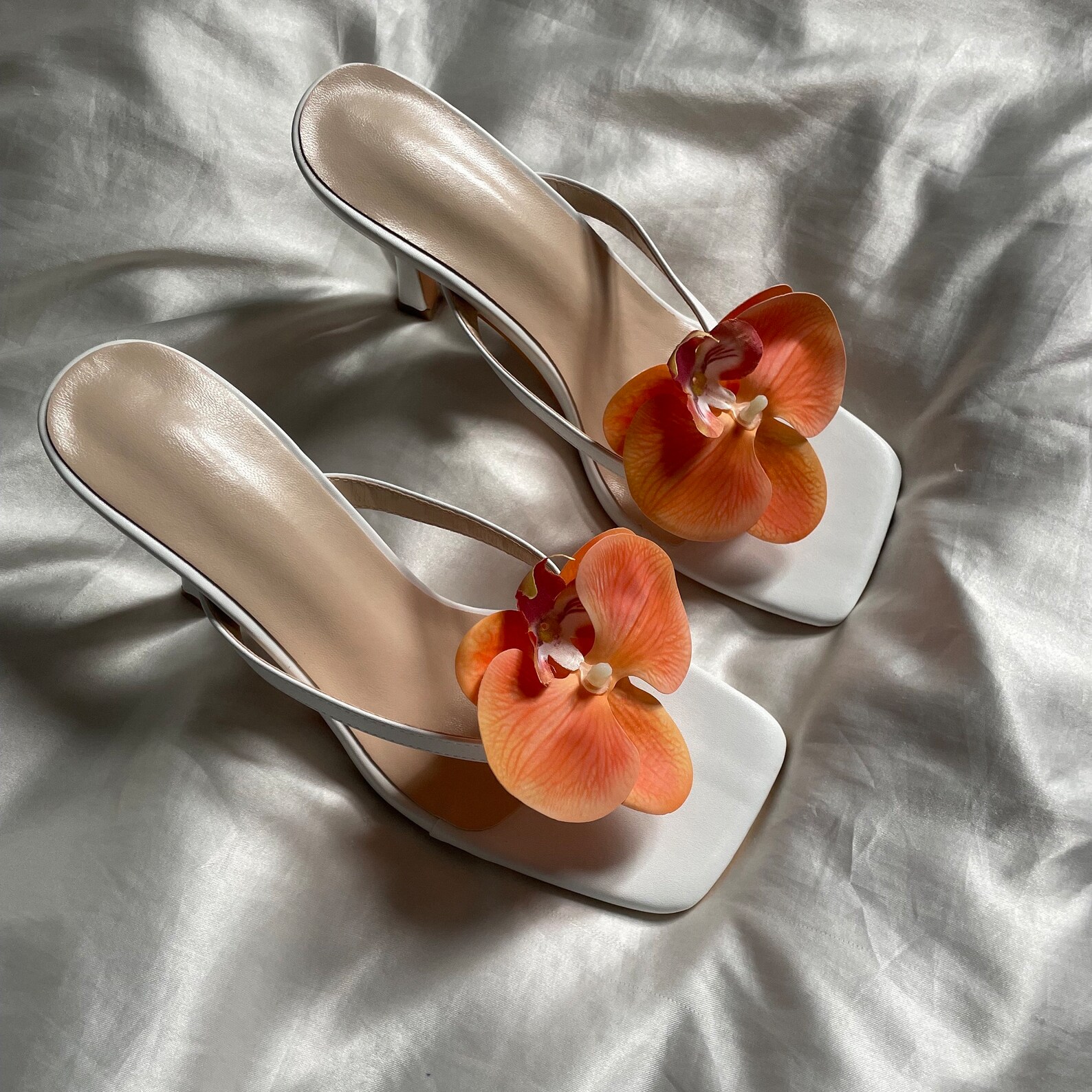Lathan Orchid Thong Sandals Lemon