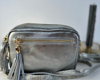 Shiny cowhide leather shoulder bag