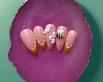BUZZING BEE Set | Spring Nails | Luxury Press On Nails | Fake Nails | Press On Nails | Yellow Nails | Bee Nails