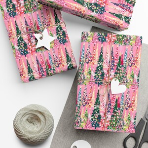 Papier cadeau Noël, Sapins BCBG sur papier cadeau rose, Papier cadeau Noël rose image 2