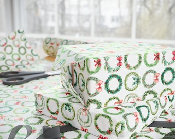 Christmas Wrapping Paper, Wreath Wrapping Paper, Cute Wreath Wrapping, Christmas Gift Wrap, Christmas Wrapping, Christmas Paper
