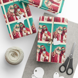 Christmas Wrapping Paper, Santa and Jesus Selfie Wrapping Paper, Santa and Jesus Wrapping Paper, Christian Wrapping Paper, Funny Christmas