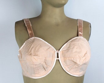 PLUS SIZE 1950's  Vintage "Lyana" Underwire Bra, Vintage Pointed Bra, Burlesque  Lingerie,   Pink Brassiere