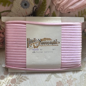 25 METER von Antik Rosa Ganse "Haute Nouveaute, Vintage französische Borte, 6 mm Breite Satinschnur, Soutache für Nähprojekte."