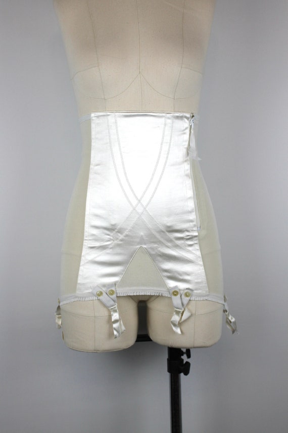 1960s Vintage Farona White Satin Shapewear Open Bottom Girdle, Vintage  Garter Belt, Vintage Suspender Belt, Boudoir, Bridal Lingerie