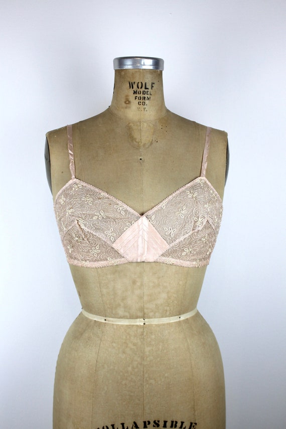 1930s Vintage Pink Lace Bustier Bra, Vintage Point