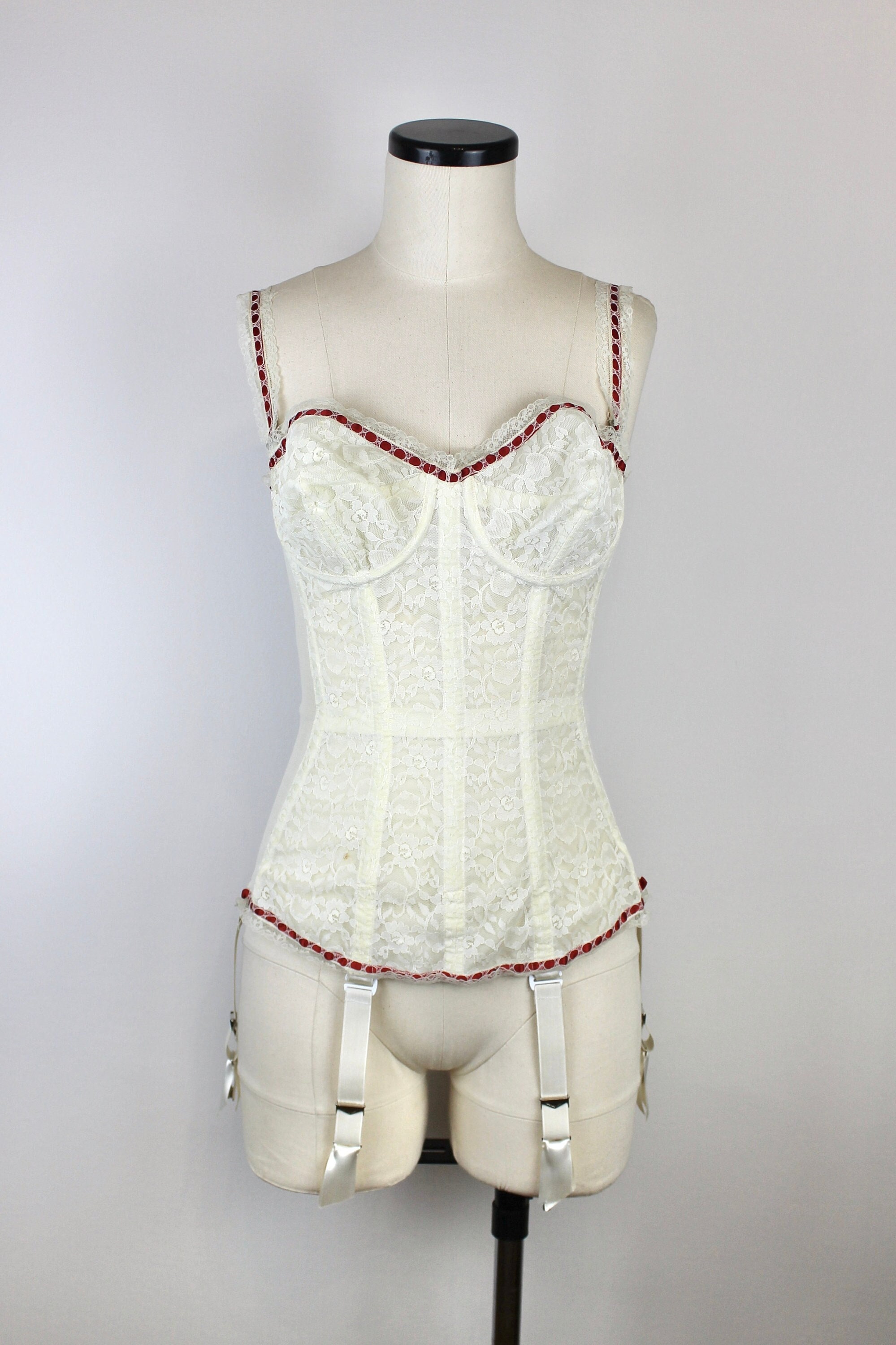 今期新品　Ameri VINTAGE MODUALL LACE BUSTIER Ameri（アメリ）の「MODUALL LACE BUSTIER（シャツ/ブラウス