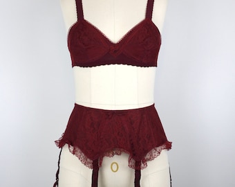 1950s Vintage Red Lingerie Set "Star", Vintage Bra + Girdle, 50s Underwear, Vintage Suspender Belt, Vintage Garter Belt