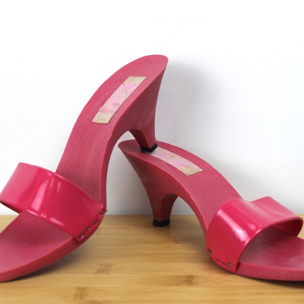 1960s Vintage Rubber Shoes , Vintage Pink Plastic Sabot, Fetish Shoes, Retro Slippers, Barbie Style