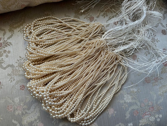 1930s Vintage Synthetic Pearl Strands Lot, 12 Strands of Pearl Necklaces