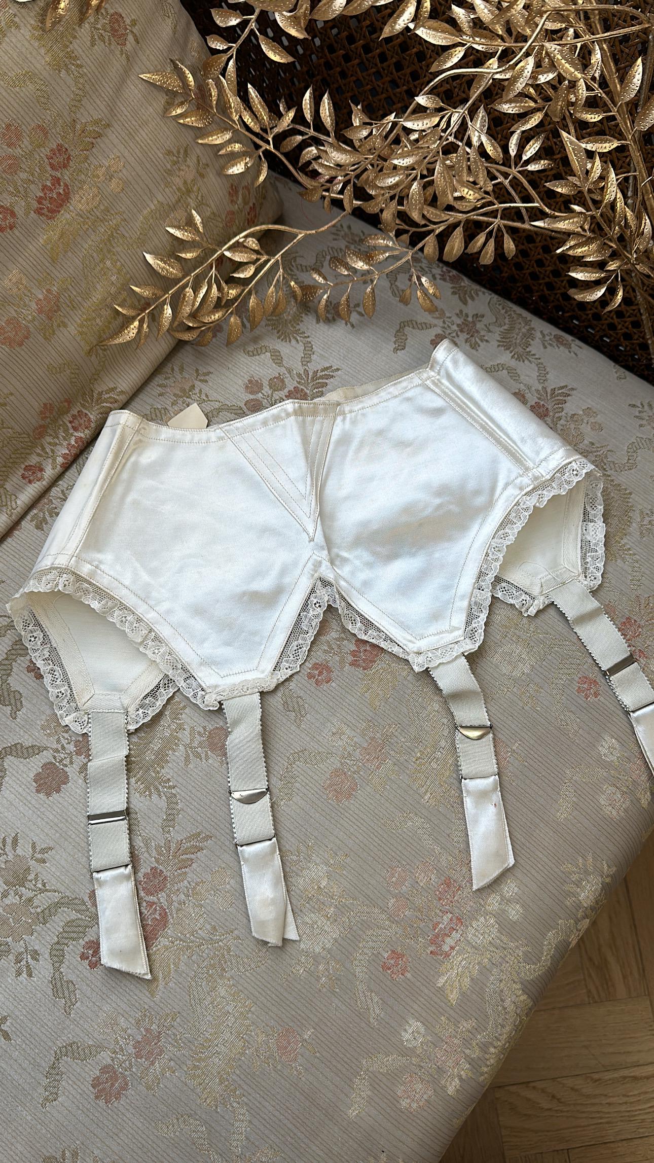 1950s Vintage White Satin Girdle, Vintage Garter Belt, Dead Stock Suspender Belt, Hosiery Belt, Boudoir Lingerie, Suspenders - Etsy 1950s Vintage White Satin Girdle, Vintage Garter Belt, Dead Stock Suspender Belt, Hosiery Belt, Boudoir Lingerie, Suspenders - Etsy