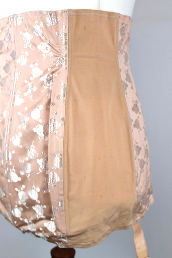 PLUS SIZE 1960s Pink Brocade Shapewear Girdle, Vi… - image 3