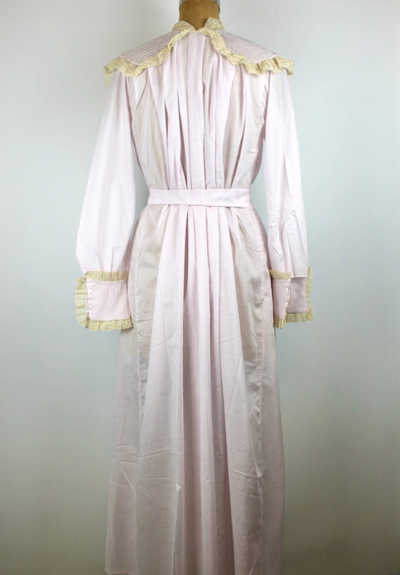 1950's Vintage Pink Cotton Dressing Gown with Lac… - image 6