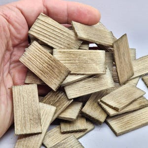 Handgehouwen dakspanen - gekleurde dakspanen, formaat 4 x 2,0 cm / ca. 2 - 3 mm - 200 stuks (dak, huis, kinderbedje, dakspanen, poppenhuis.)