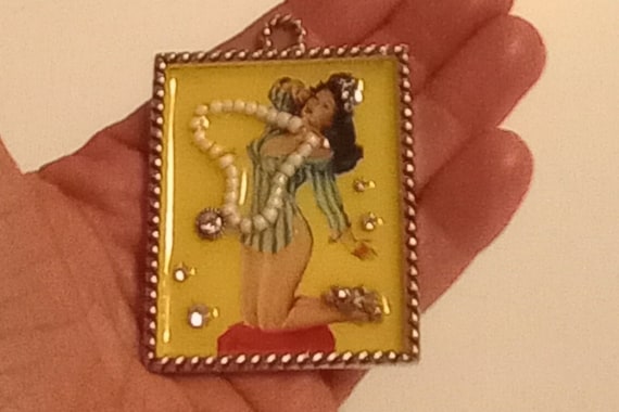Luciano Vintage 1970's Pendant - image 1