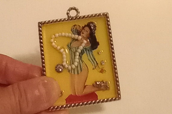 Luciano Vintage 1970's Pendant - image 3