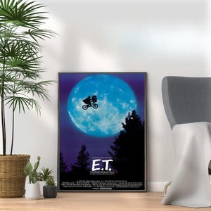 ET The Extra Terrestrial - Vintage 80s Movie Print - Retro Film Wall Art Collection for Movie Lovers & Pop Culture Fans A3 A4 A5 Home Décor