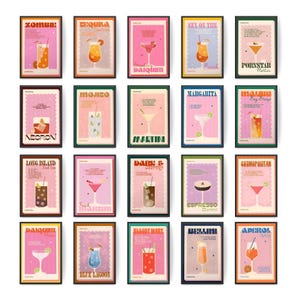 Peut inclure: Une collection de vingt affiches murales rectangulaires illustrant divers cocktails, notamment Zombie, Tequila Sunrise, Strawberry Daiquiri, Sex on the Beach, Pornstar Martini, Negroni, Mojito, Martini, Margarita, Malibu Bay Breeze, Long Island Iced Tea, French Martini, Dark and Stormy, Espresso Martini, Cosmopolitan, Daiquiri, Blue Lagoon, Bloody Mary, Bellini et Aperol Spritz.