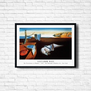 Può includere: Un dipinto di Salvador Dalí intitolato "La persistenza della memoria" che rappresenta un paesaggio surreale con orologi che si sciolgono. Il dipinto è in una cornice nera e ha uno sfondo bianco.