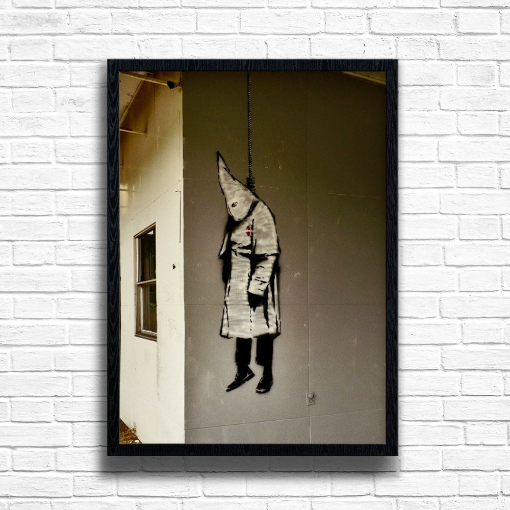 ガラスのスタンド(KKKのマーク) Banksy Hanging KKK Print, Graffiti Wall Art, Urban Street Art