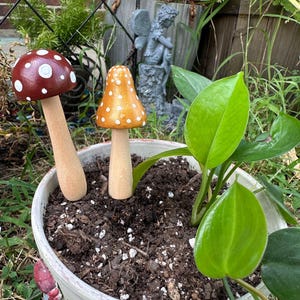 Mushroom Plant Decor | Handpainted Mushroom Decor | Plant Accessories | Plant Decor | Plant Stakes | Fairy Garden | Terrarium Decor
