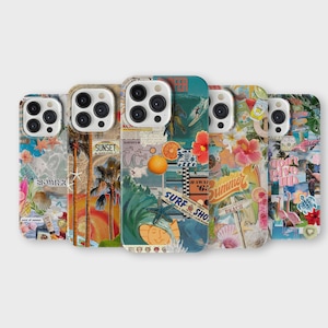 Puede incluir: Una colección de fundas para teléfonos con diseños vibrantes estilo collage. Cada funda presenta una mezcla única de imágenes tropicales, incluyendo flores, palmeras y escenas de playa. Las fundas son de varios colores, con elementos de texto como "Summer" y "Surf Shop".