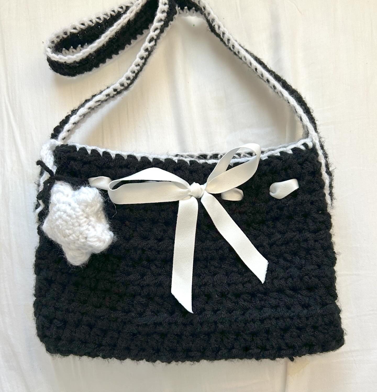 Bow Crochet Tote Bag