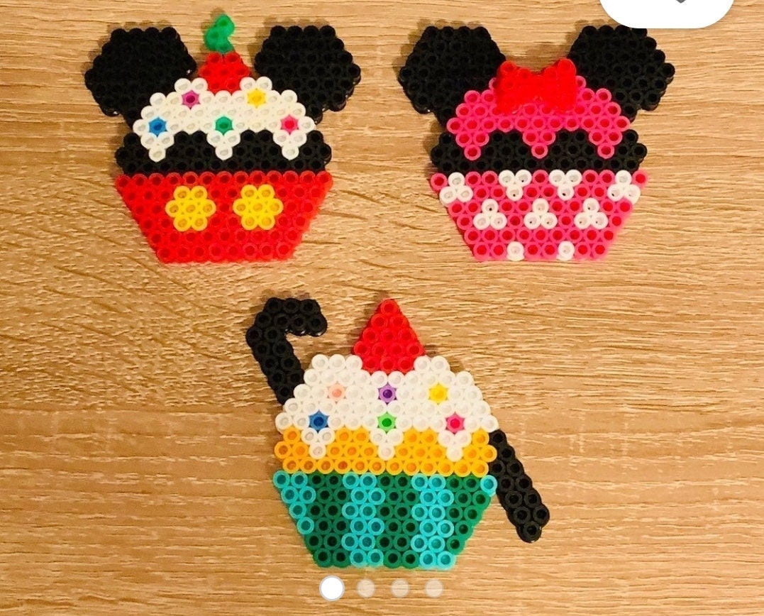 Hama Beads, Mickey Mouse, Minnie Mouse, Design, Pin Badge, Keyring, Magnet,  Hairclip, Necklace, Decoration -  Norway