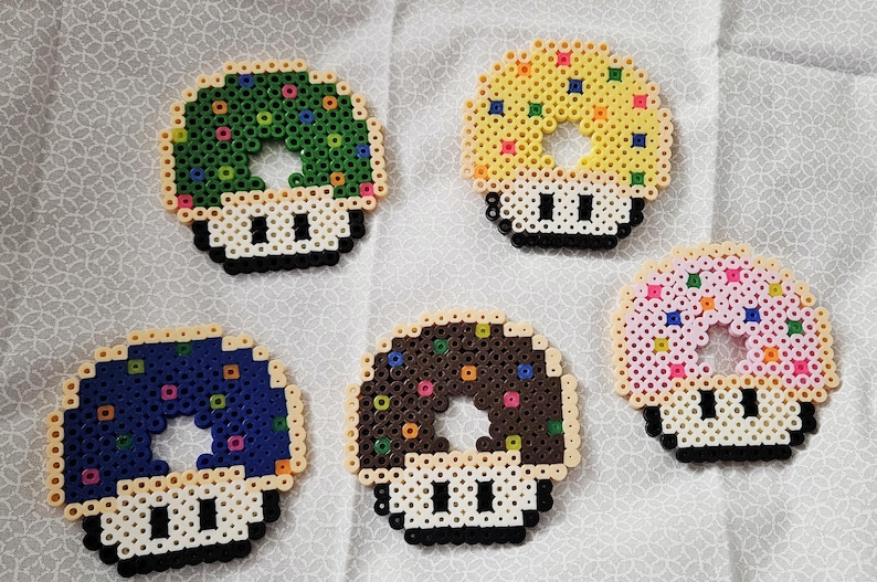 Svampmunkar - Super Mario Bros pärlmagneter (5-pack) bild 1