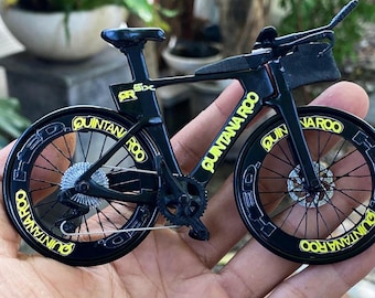 Quintana Roo XPR - Miniature Replica Handmade Bicycle - Cyclist Gift with Display Case - BLACK