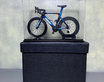 Giant Propel - Miniature Replica Handmade Bicycle - Cyclist Gift with Display Case - BLUE BLACK