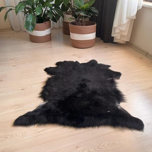 Luxurious Black Toscana Sheepskin Rug – Natural Curly Lamb Hide – Soft Real Sheepskin Decor – Upholstery Leather – 27&quot;x20&quot;, Home Gift