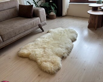 Alfombra artesanal de auténtica piel de oveja – Lana natural, decoración acogedora para el hogar