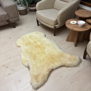 Natural Medical Sheepskin Rug – Genuine Wool Pelt for Baby, Pet, Chair Pad, Bed Sore Relief – Soft & Organic Lambskin
