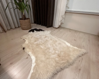 Natural Sheepskin Rug: Medical Grade, Soft Long Wool, Baby Bed Pad